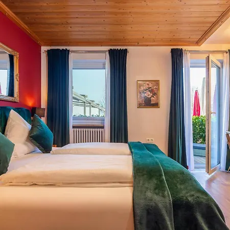 Hotel Schlossblick Chiemsee Prien am Chiemsee Exterior photo