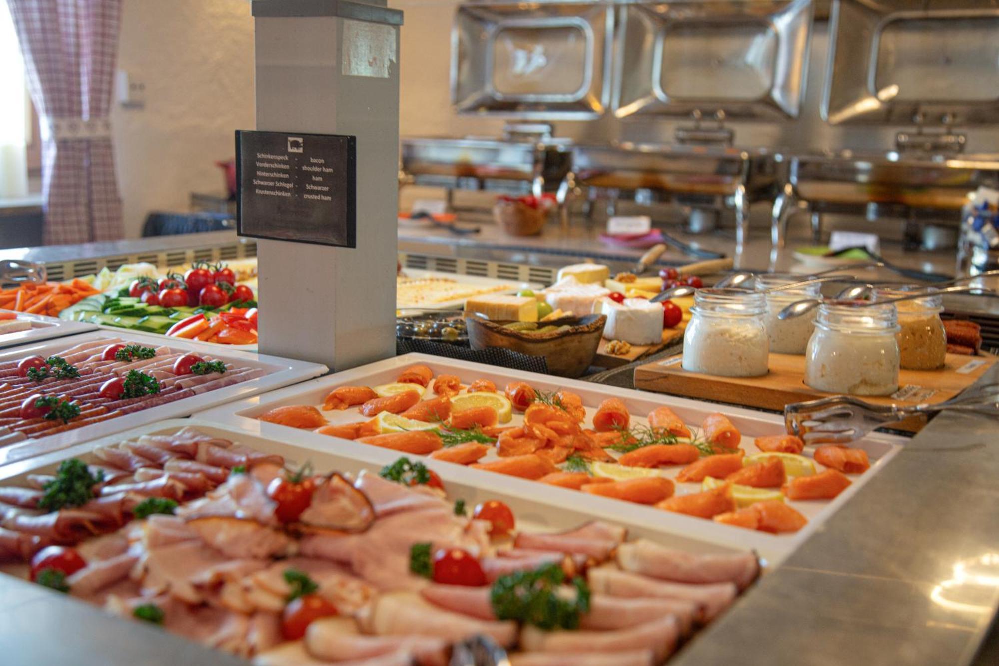 Hotel Schlossblick Chiemsee 3*