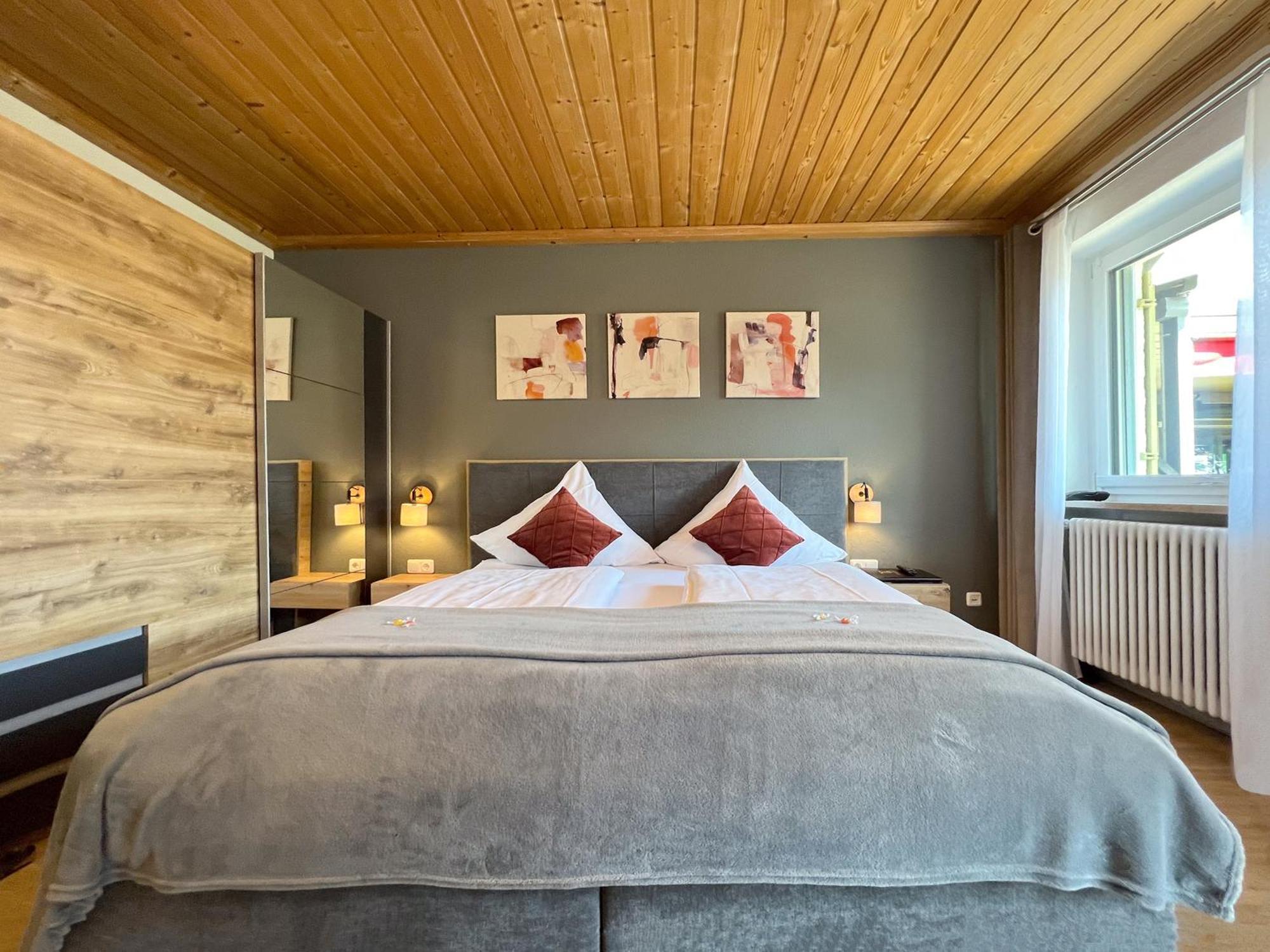 Hotel Schlossblick Chiemsee 3*