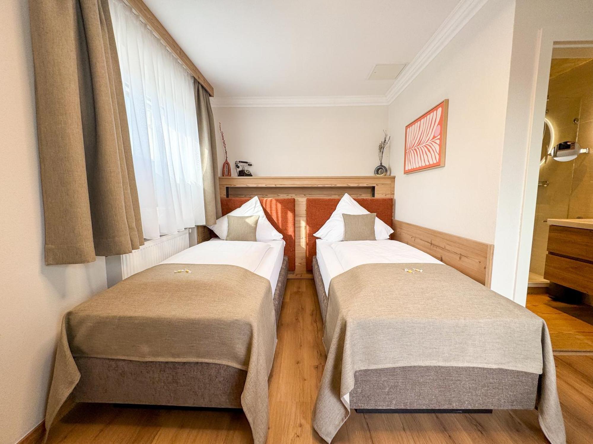 Hotel Schlossblick Chiemsee 3*